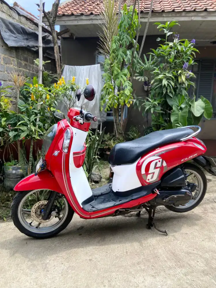 Honda scoopy fi 2017 awal mulus orsinil