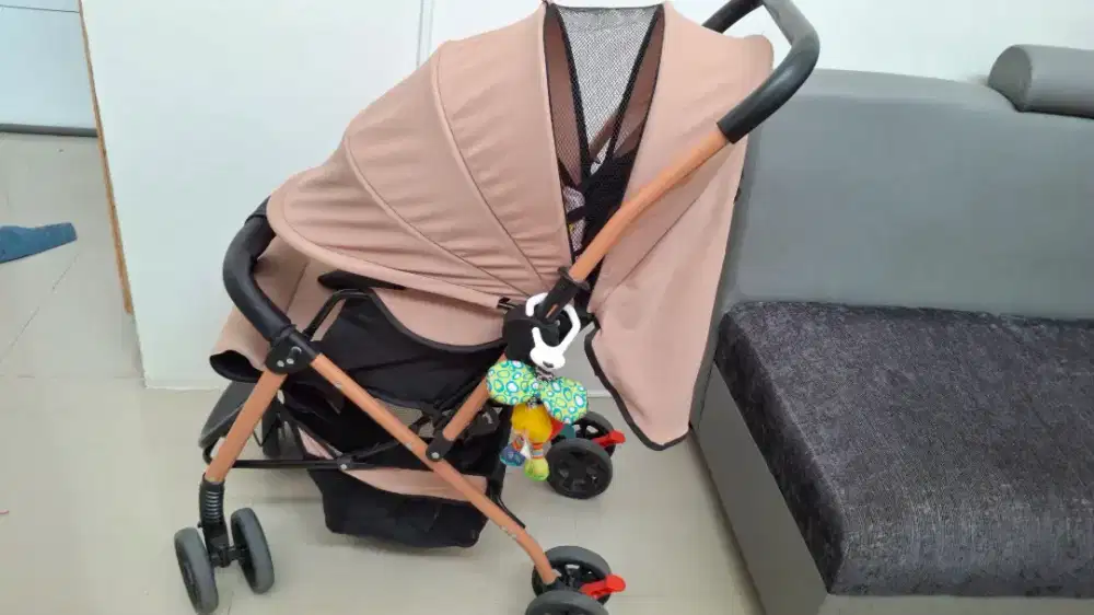 Stroller bayi bekas masih bagus dan kokoh