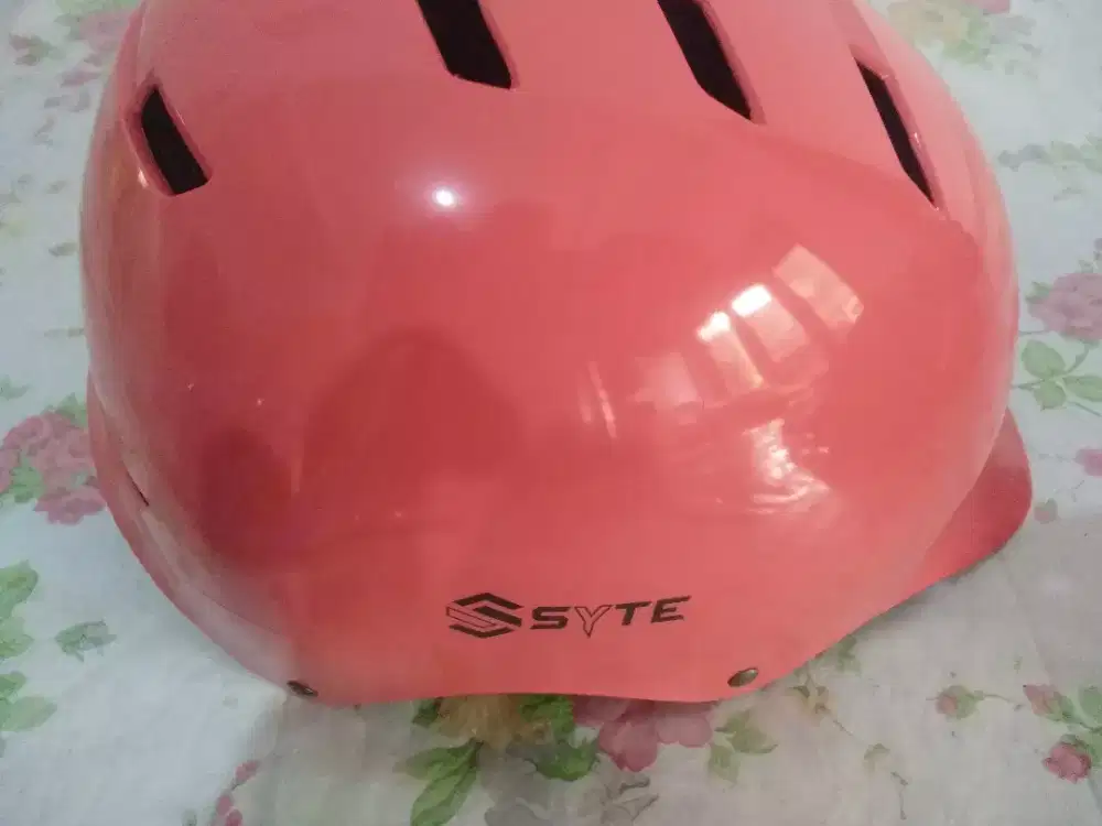 Helm Sepeda Syte Pink