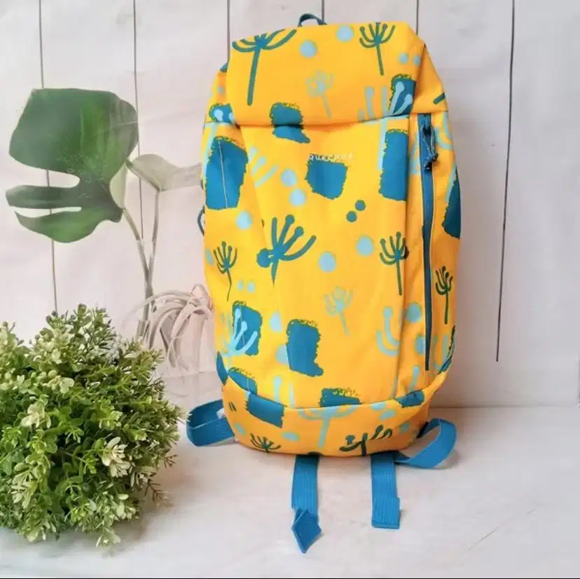 PRELOVED Decathlon Quechua tas ransel hiking 10L || Tas Mendaki