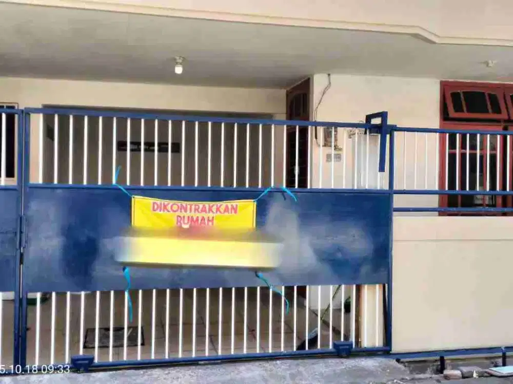 Disewakan rumah di Bronggalan Surabaya