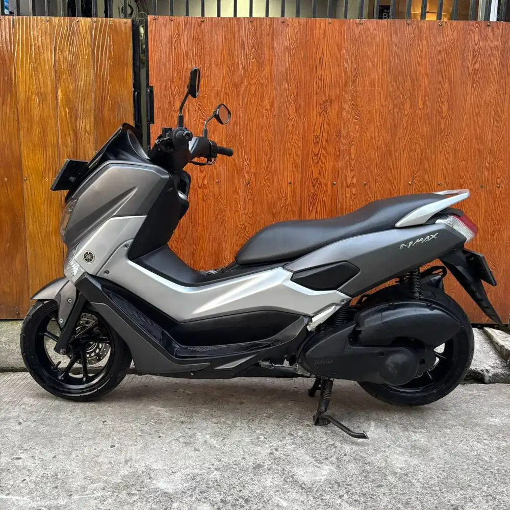 YAMAHA NMAX 2018 SURAT LENGKAP PAJAK AKTIF SIAP PAKE