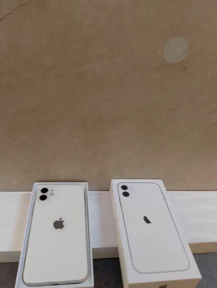Iphone 11 128gb lengkap 4G