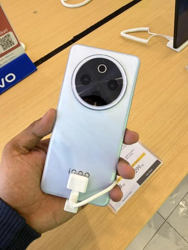 Vivo Iqoo 5G 8/256gb