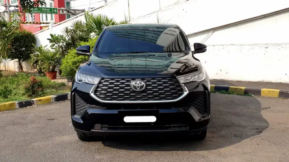Km5rb toyota zenix v bensin non hybrid 2024 hitam pajak panjang
