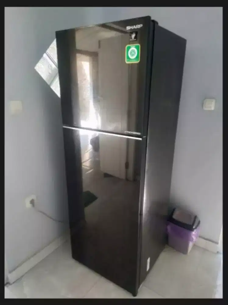 Kulkas Sharp 2 Pintu Jumbo (nego)