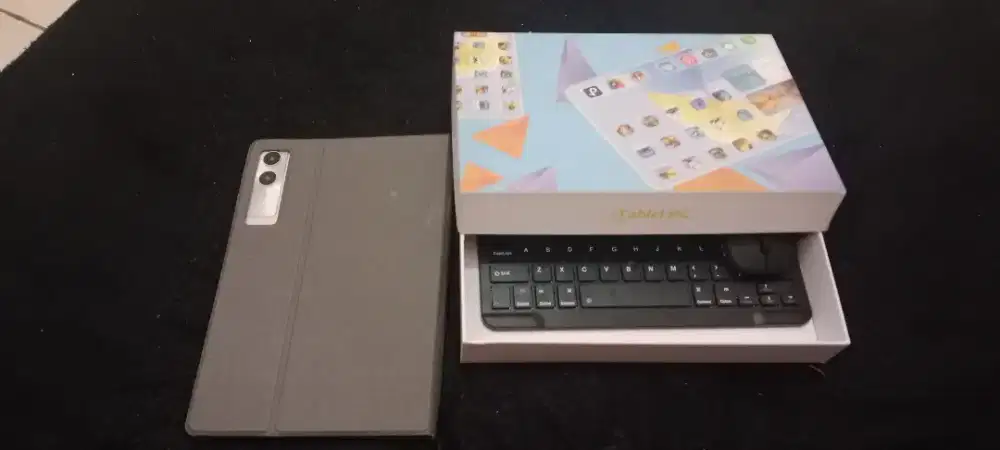 Di jual tablet PC jarang di pakai normal komplit