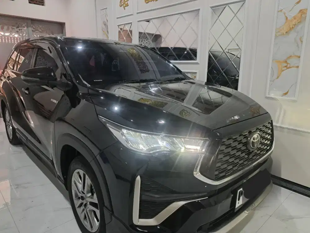 Innova zenix Q 2022 HV TSS MODELISTA HYBRID AT
