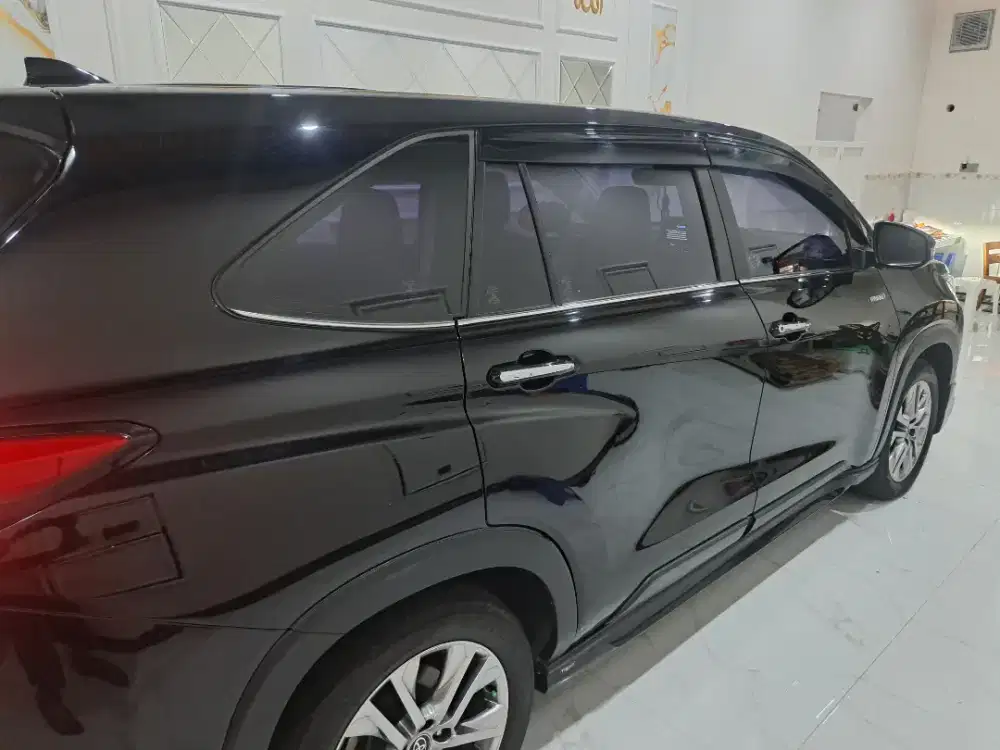 Innova zenix Q 2022 HV TSS MODELISTA HYBRID AT
