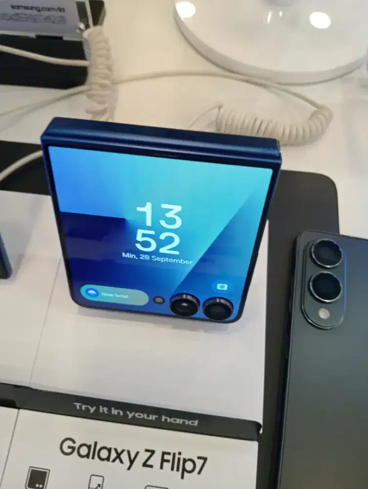 Beli Samsung cukup pakai KTP aja p
