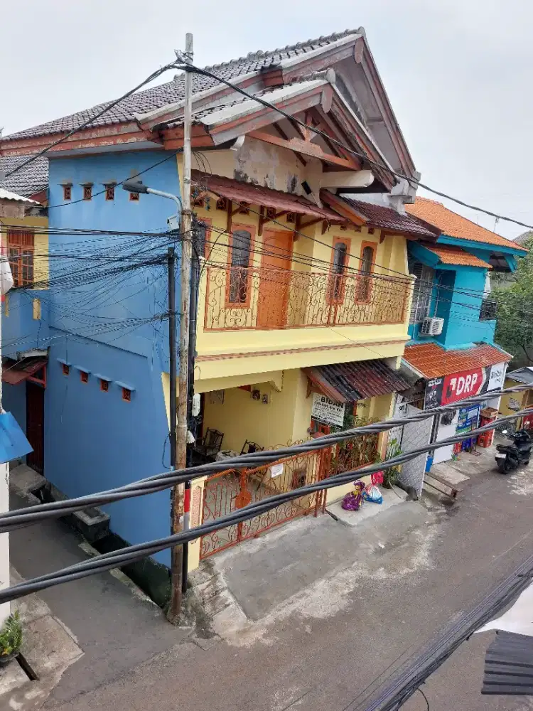 Dikontrakan rumah 2 lantai