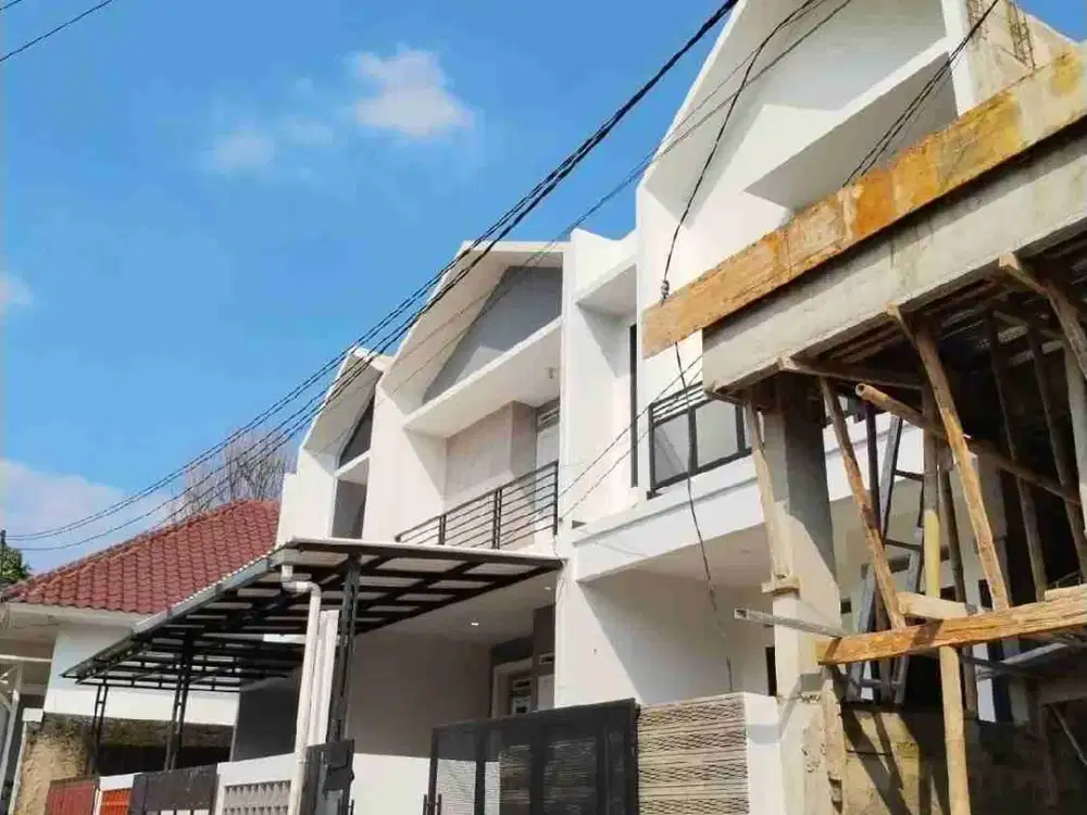 FOR SALE!! RUMAH BARU SIAP HUNI DI LOKASI STRATEGIS BEBAS BANJIR
