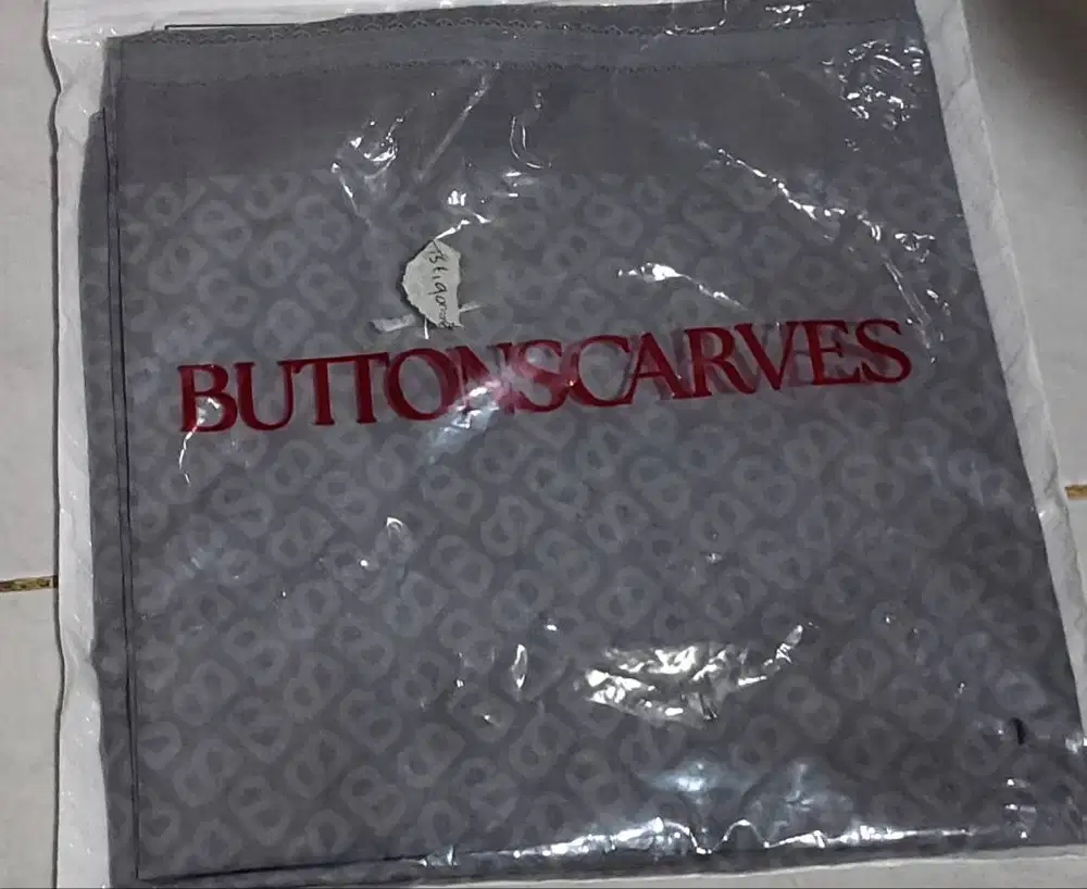 Buttonscarves Tapis As Is Stormy Weather