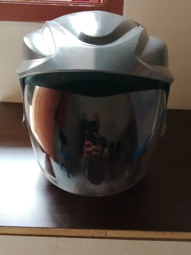 Di jual yang lagi pengen helm