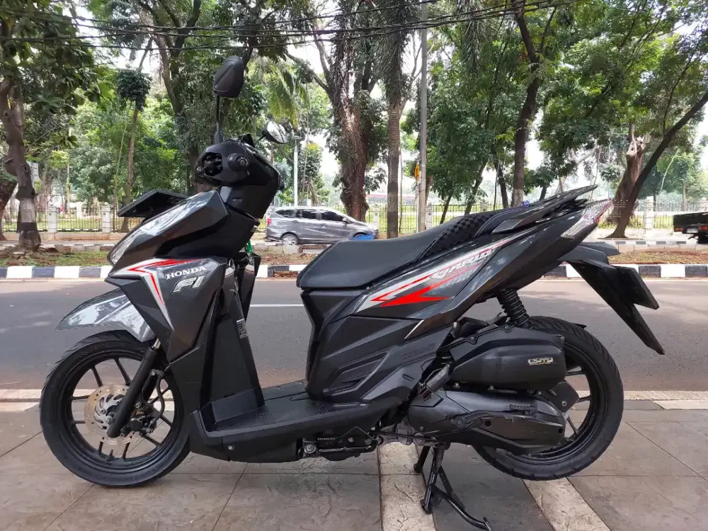 DIJUAL CASH HONDA VARIO LED OLD 125 CBS THN 2016 PAJAK IDUP SIAP PAKAI