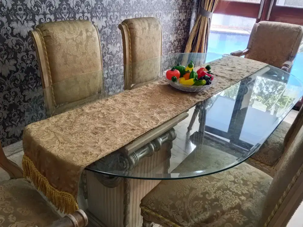 DIJUAL CEPAT MEJA MAKAN KACA 6 KURSI MODEL DAVINCI