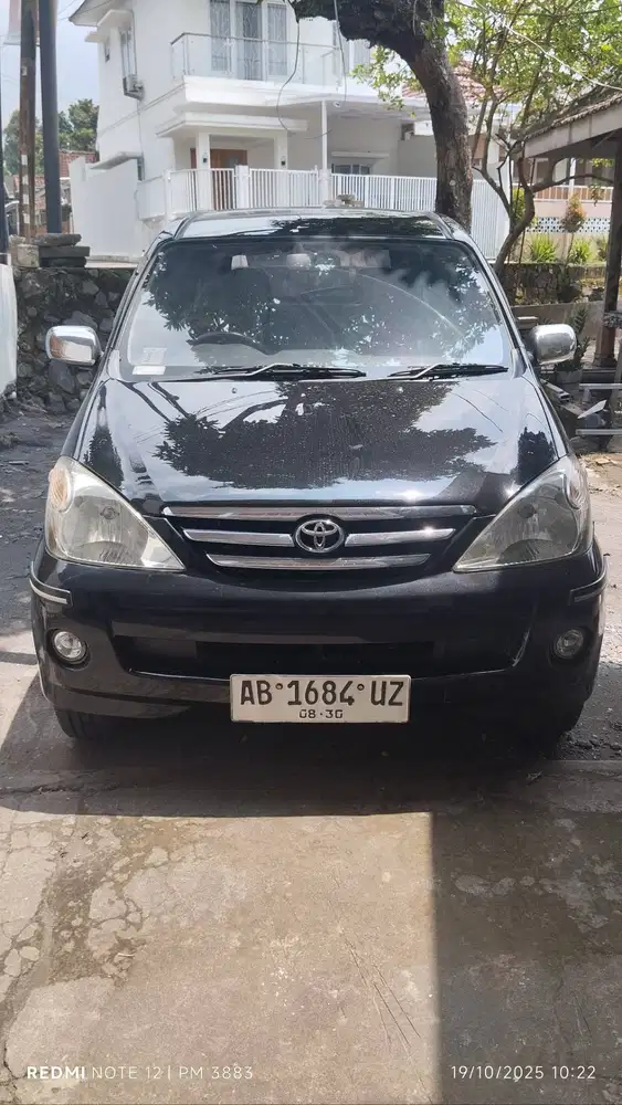 Avanza 2005 Hitam