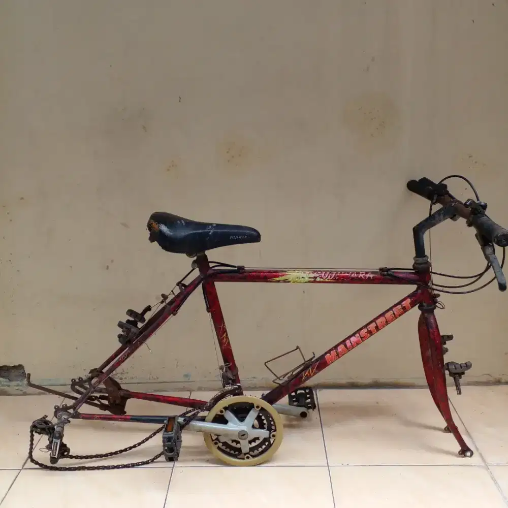 Fujiwara frame  mountain bike size 24 cat masih asli made taiwan