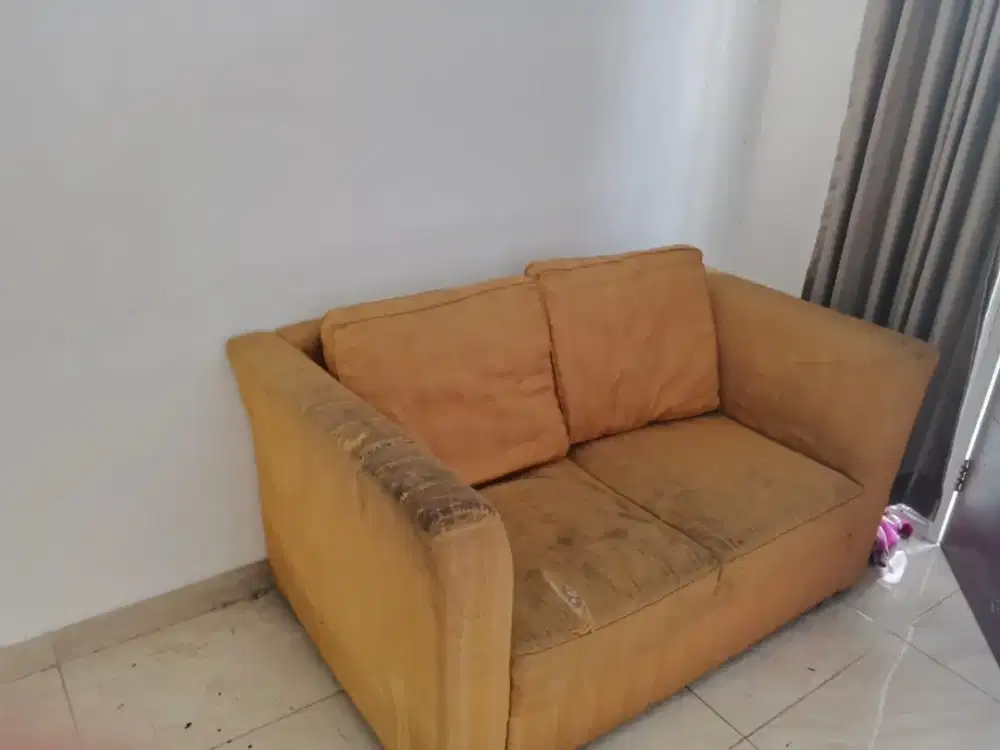 Dijual sofa 2 seat