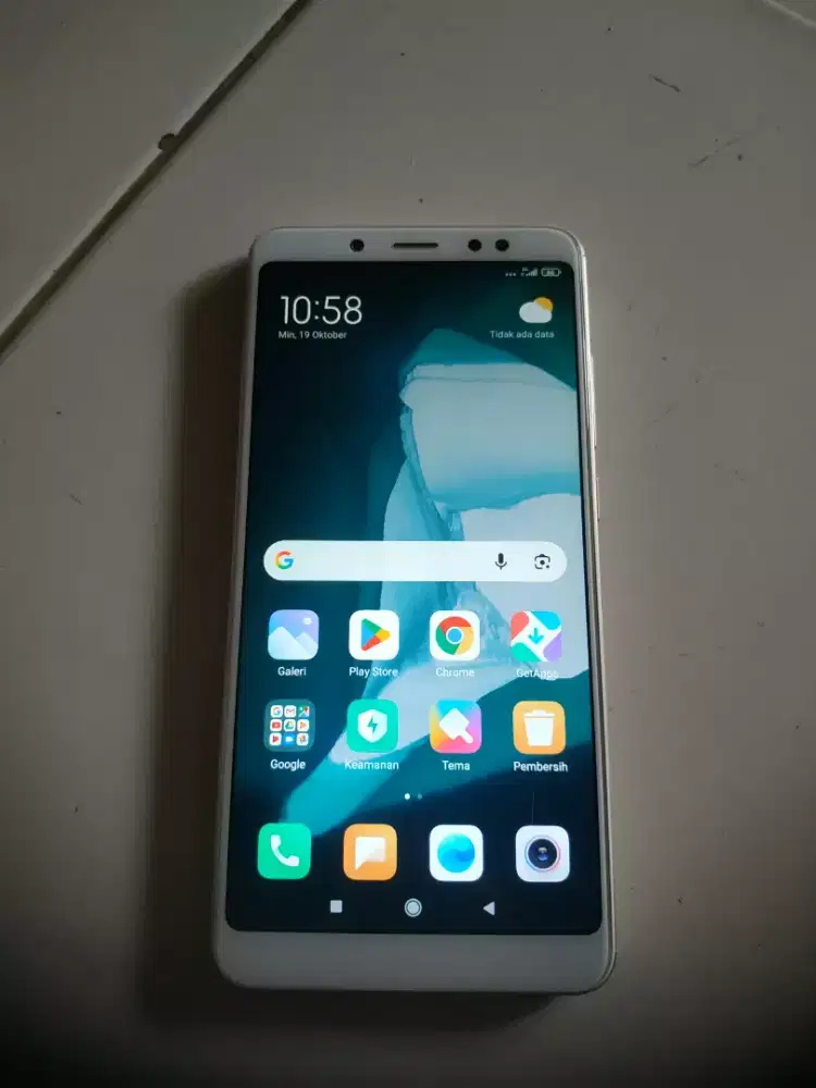 Mau dijual hp redmi Note 5, ram 3/32, hp saja