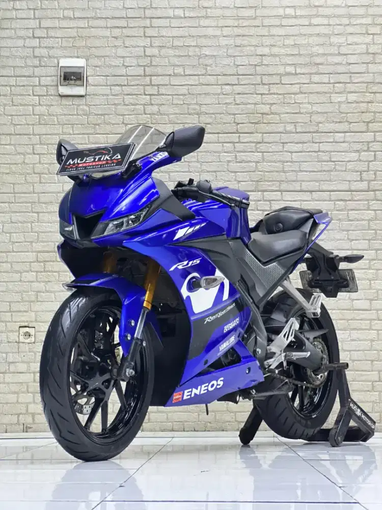 YAMAHA R15 MOVISTAR MOTOR GP  2018 -Chintia Mustika