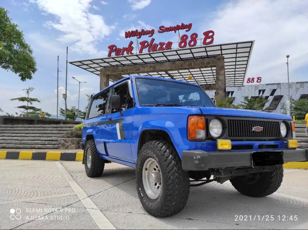 Dijual chevrolet trooper 4x4 antik bagi yang hobby