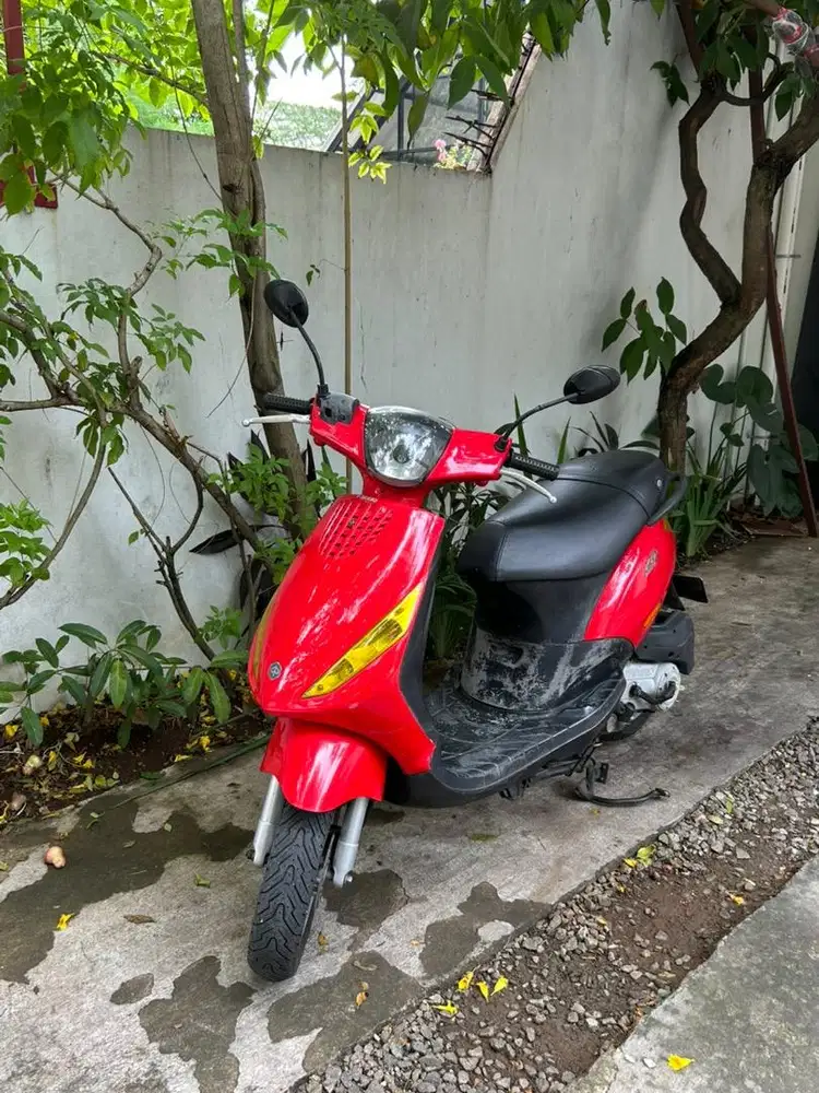 Piaggio Zip Red 100