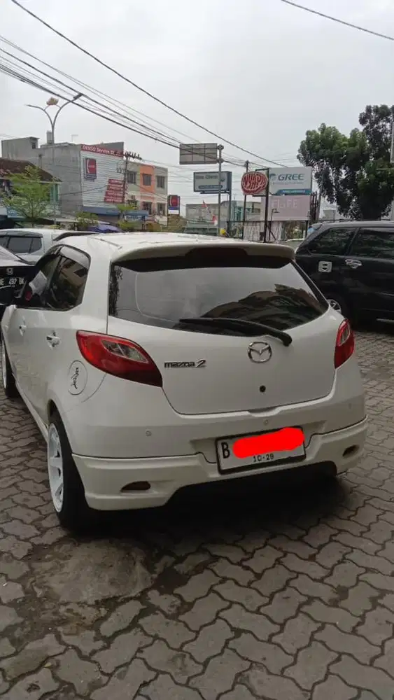 Dijual Mobil Bekas pemakaian pribadi Mazda 2