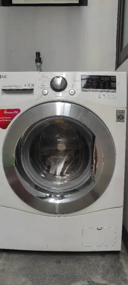 Mesin cuci LG front loading 7 kg