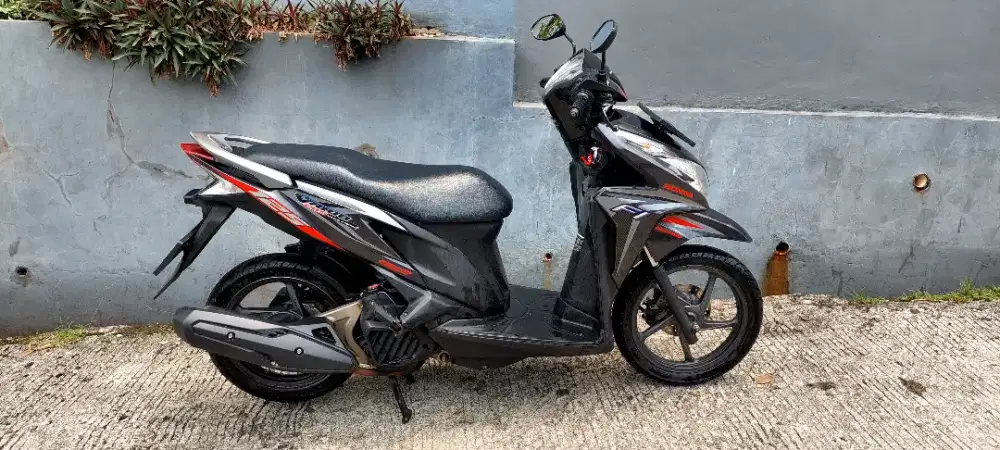 Vario 125 tahun 2014 KZR