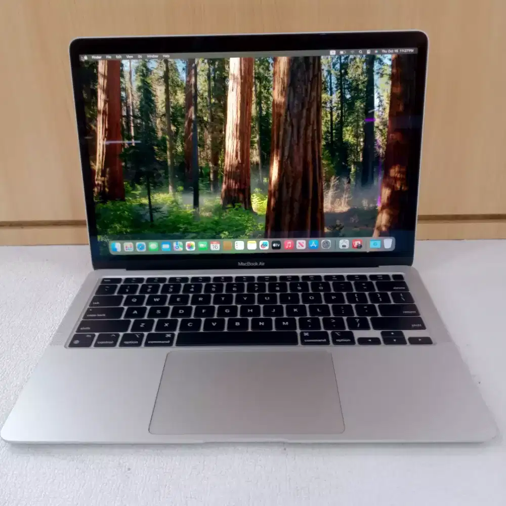MacBook air 2020 M1