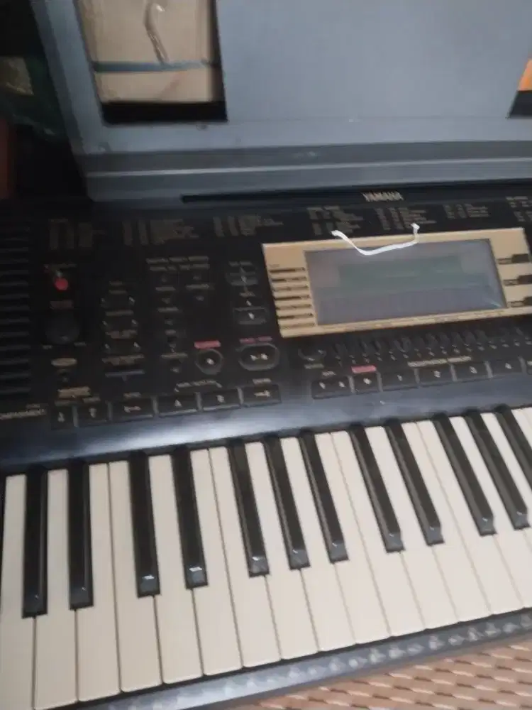 Keyboard yamaha psr 740