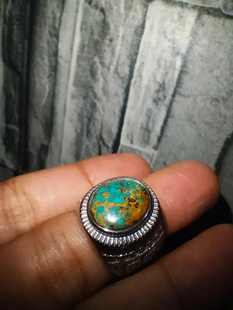 Batu pirus persia urat emas