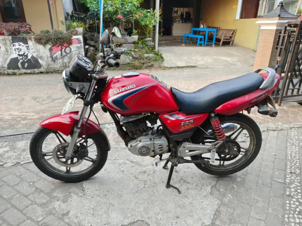 Thunder THN 2004 plat AB Bantul