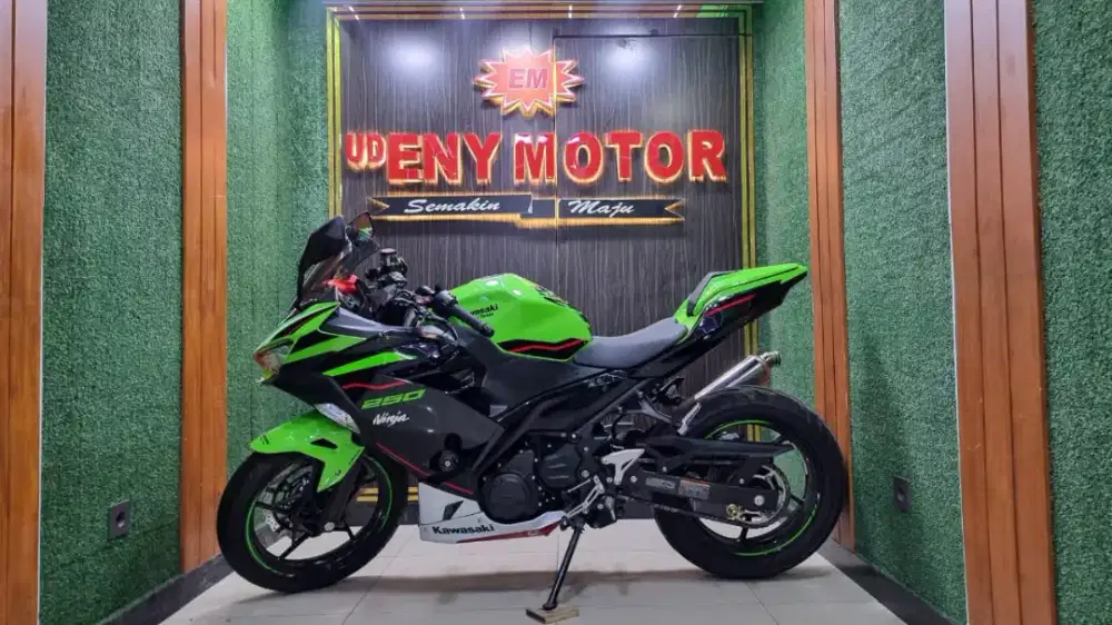 UD ENY MOTOR - Kawasaki New Ninja 250 ABS Keyless thn 2022
