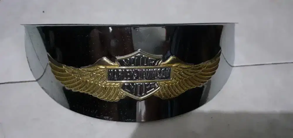 Cover lampu depan Harley Davidson