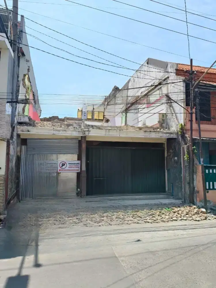 Lokasi ramai u usaha RUMAH  PUTAT JAYA hitung tanah