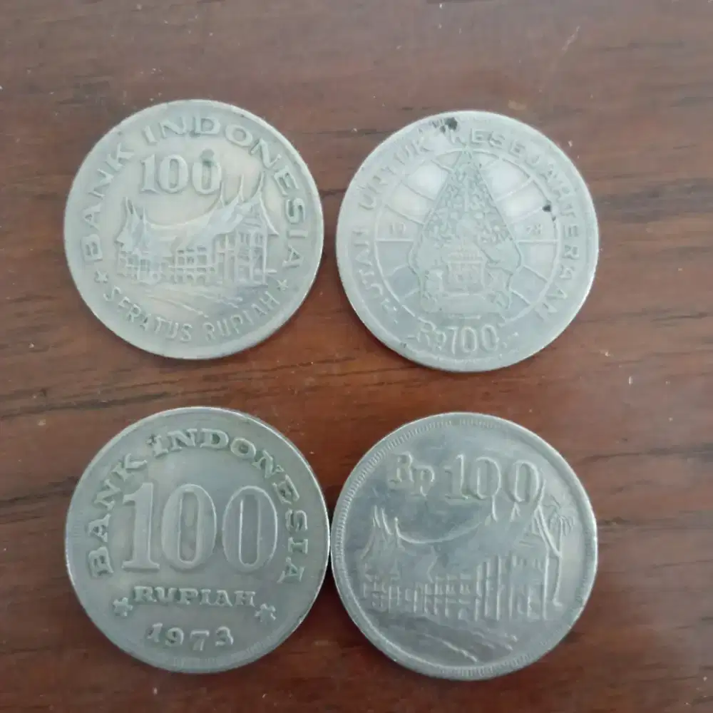 Uang kuno 100 rupiah