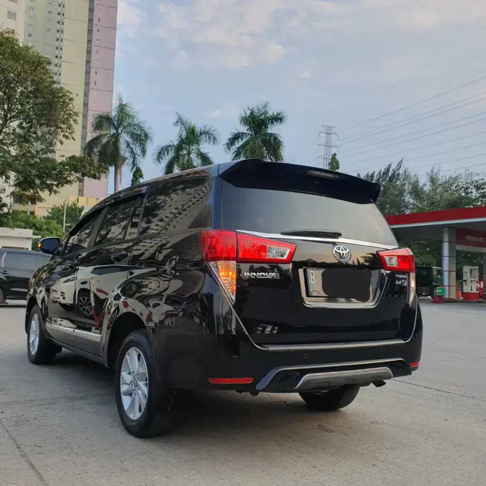 Antik like new! Toyota Innova Reborn 2.4 turbo diesel  AT 2018