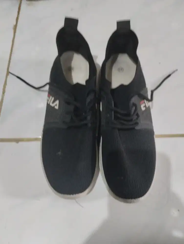 Sepatu Fila size 38