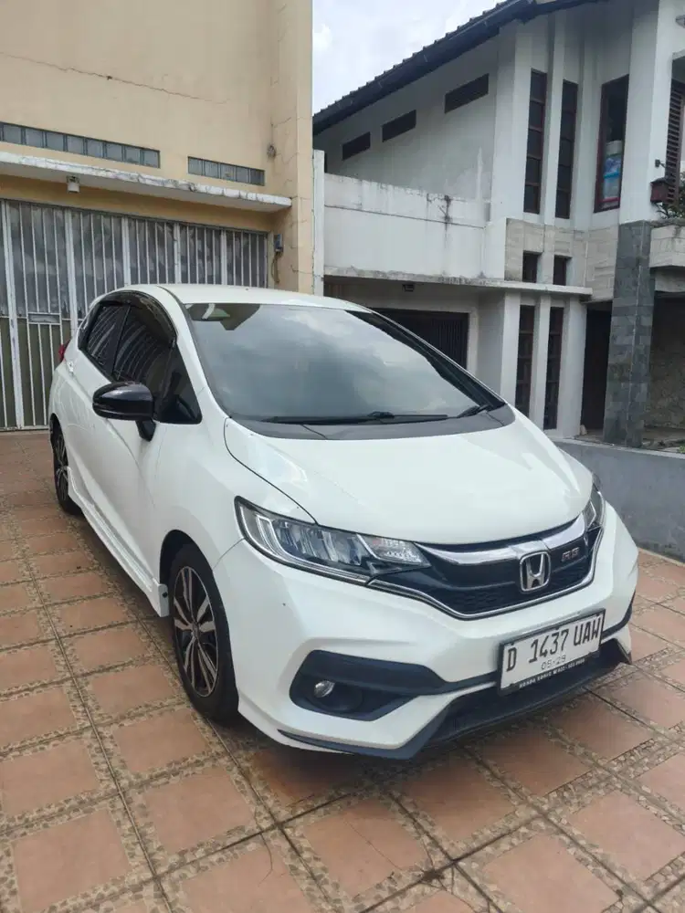 Honda Jazz RS 2019 Matic Warna Putih