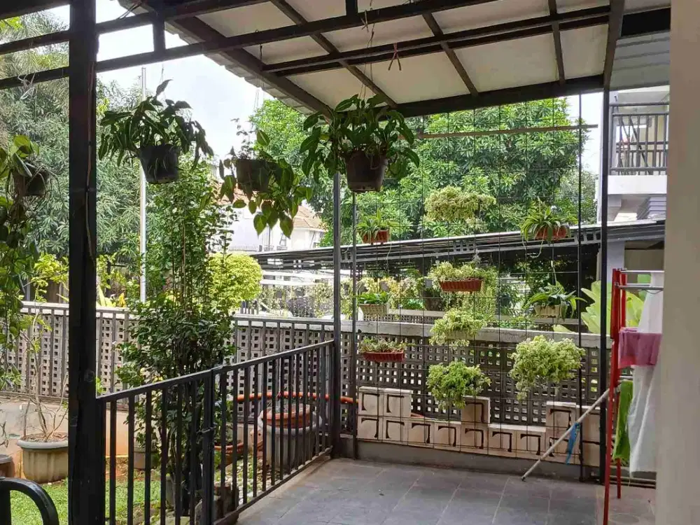 rumah jual hoek minimalis di Legenda Wisata Cibubur