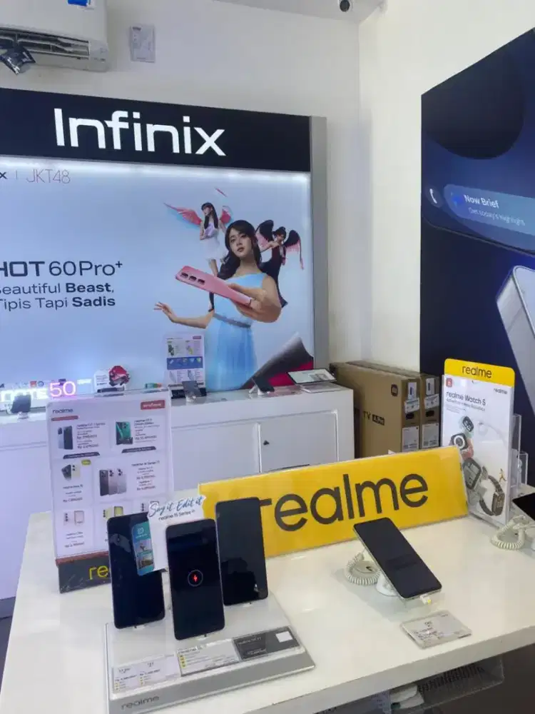 Menjual handphone