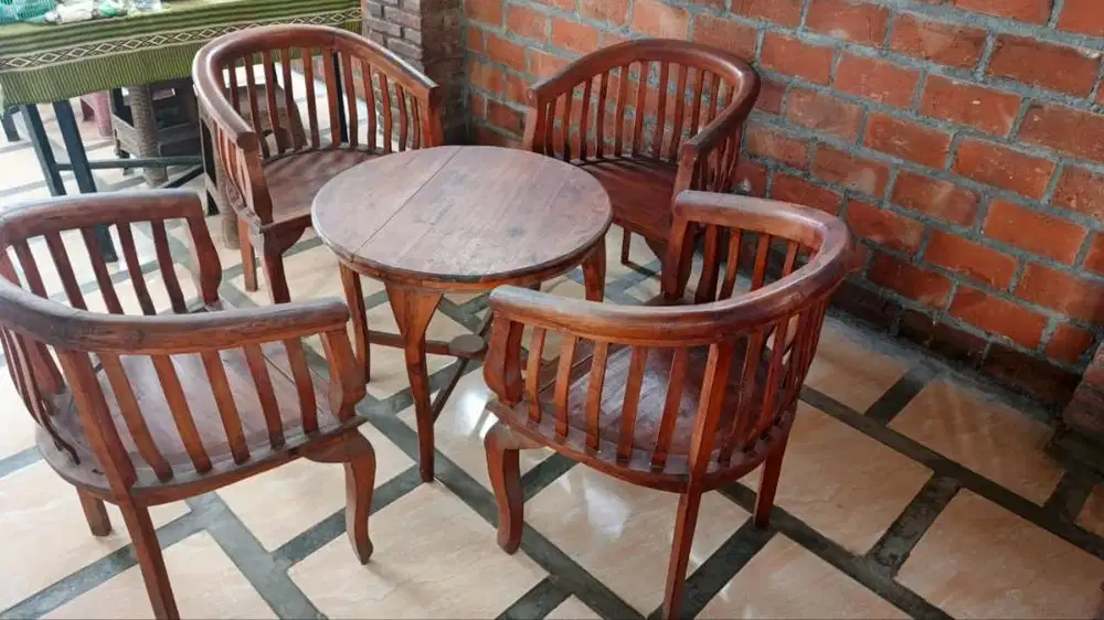 Set Meja & Kursi Kayu jati Mentahan Minimalis (4 Kursi + 1 Meja) Bekas