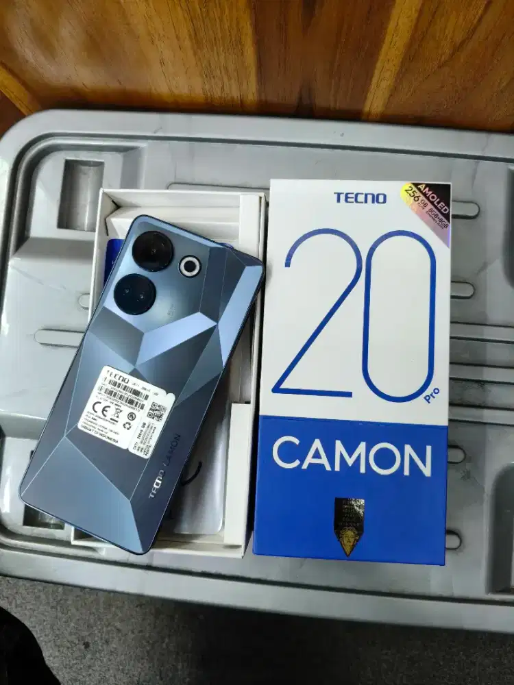 Second camon 20 pro 8/256
Bonus include kesing case