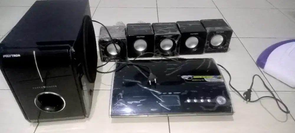 Hometeater Polytron 1 set Normal Lok Kemanggisan