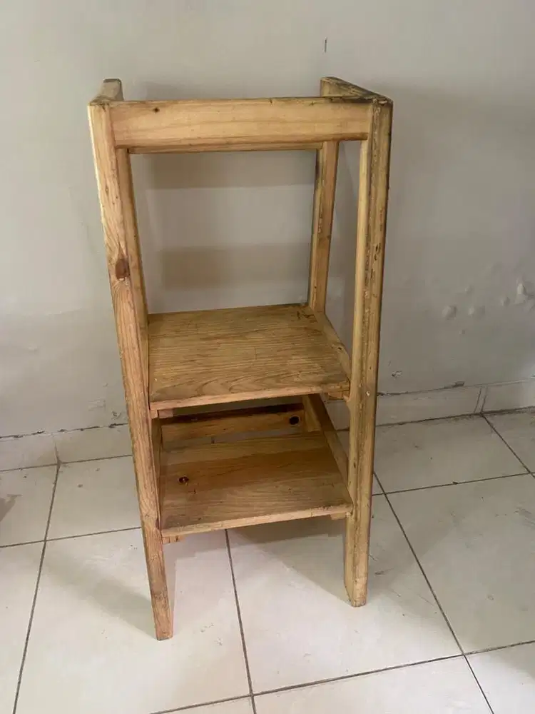 PRELOVED HELPER LEARNING TOWER KITCHEN STEP AND LEARNING STOOL