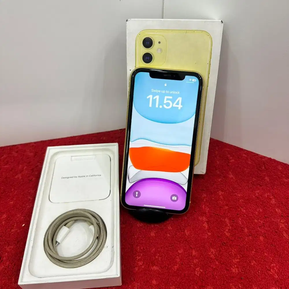 Iphone 11 128 GB Yellow Ex garansi inter ZP/A Cukai