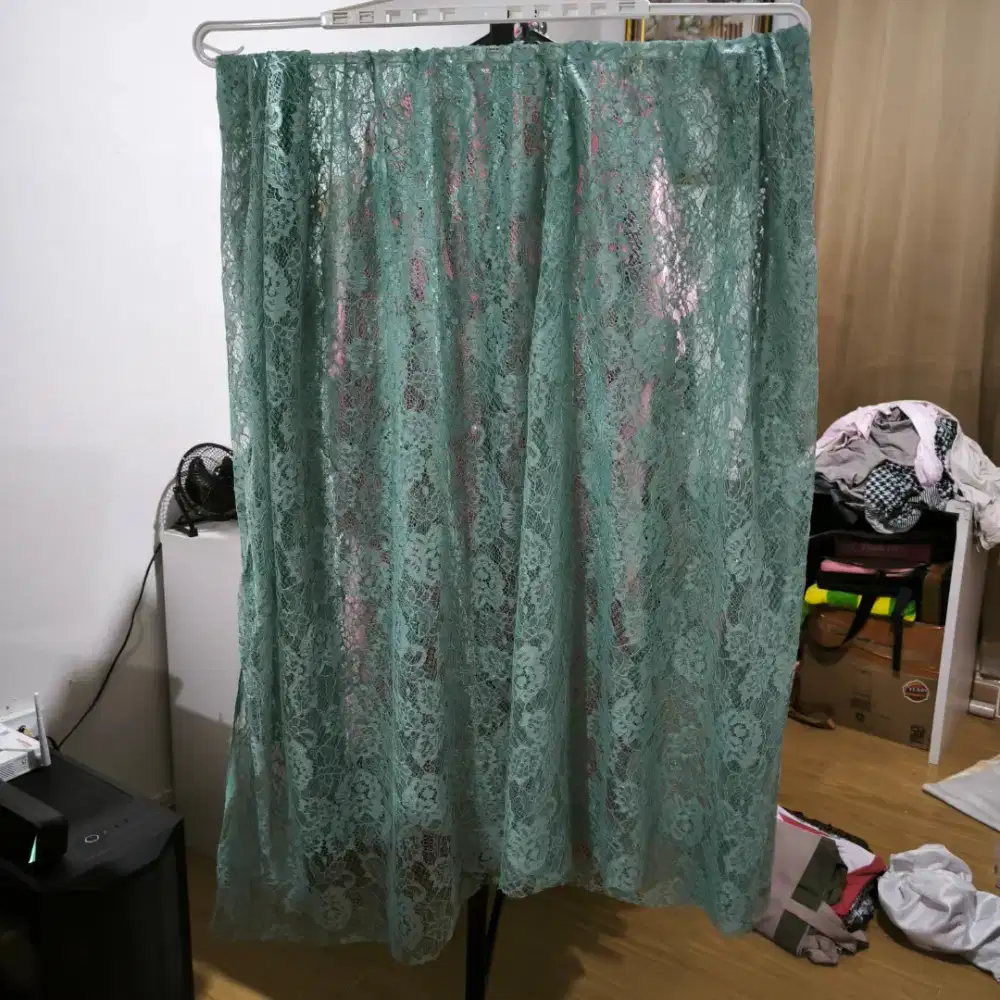 4,5 x 1,5 meter Kain Brukat Hijau Tosca Manik Blink Baru