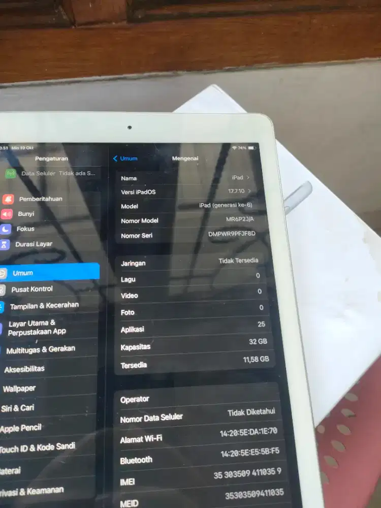IPad GEN6 32GB Fullset Normall